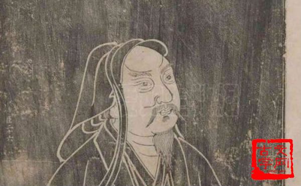 日角龙颜